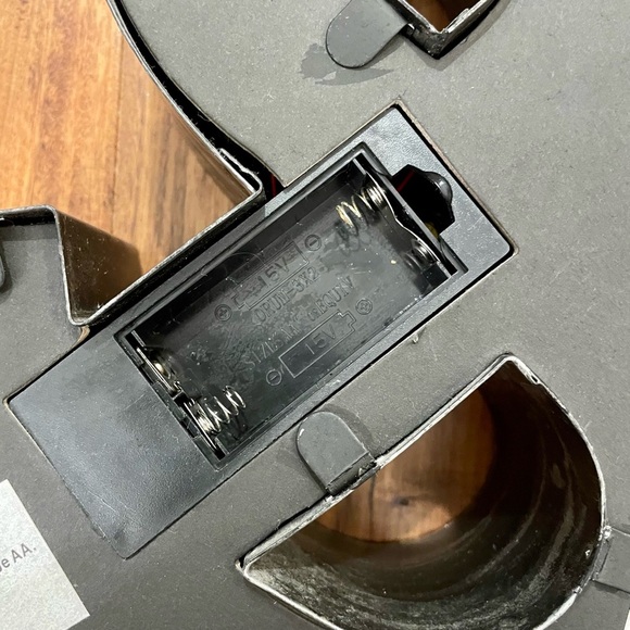 Studio Decor Light Up Metal Ampersand “&” Sign Gray Free Standing Wall Hanging - Picture 14 of 16